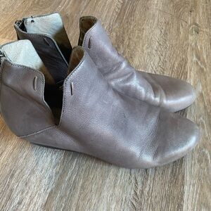 Grey Eileen Fisher boots size 10